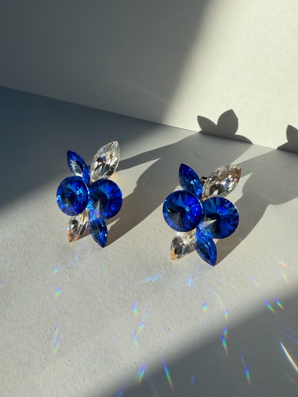 Vintage Wendy Gell Signed Clip On Earrings Sapphire Blue Rivoli Crystal 80s